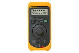 دستگاه کالیبراتور ولتاژ و جریان Fluke 707