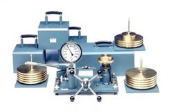 dead weight tester